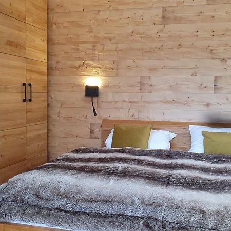 Bungalow Mit Terrasse Im Alpinen Stil シュリールゼー エクステリア 写真