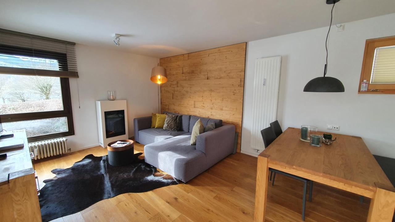 Bungalow Mit Terrasse Im Alpinen Stil シュリールゼー エクステリア 写真