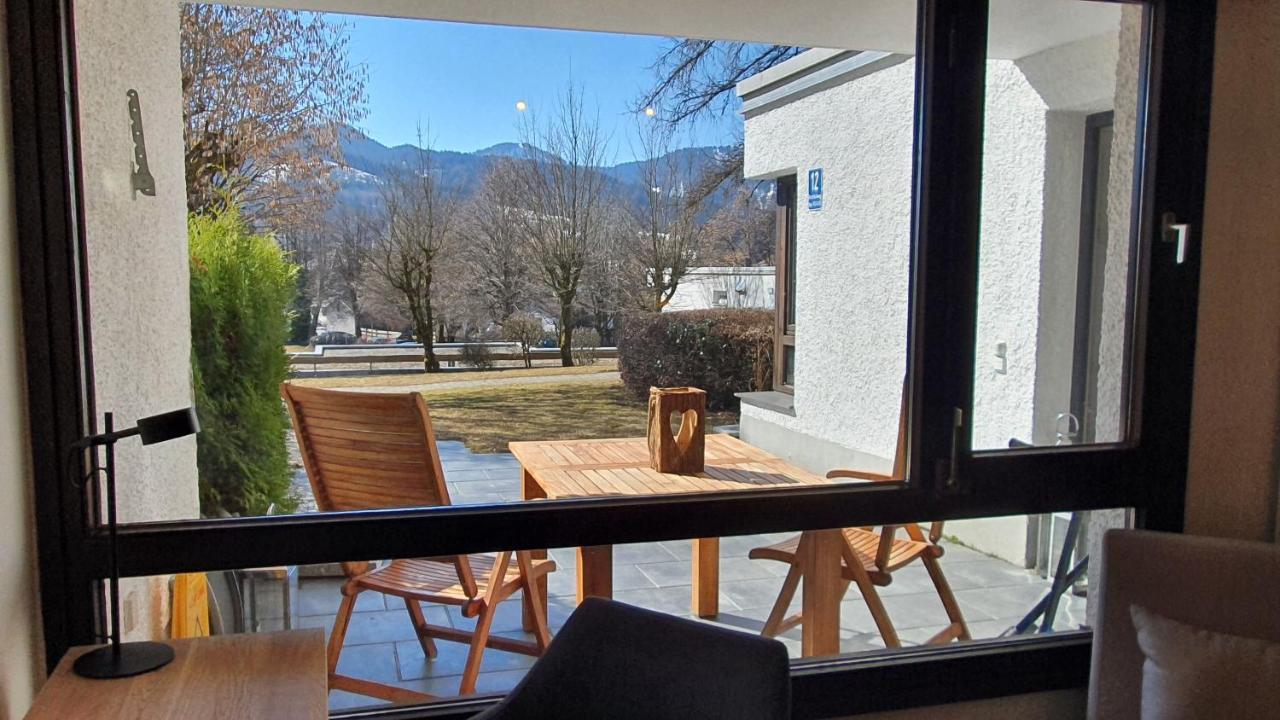 Bungalow Mit Terrasse Im Alpinen Stil シュリールゼー エクステリア 写真